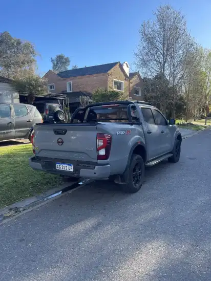 Nissan Frontier 2.3Bt Pro4X 4X4 At L22 2023 - foto 3