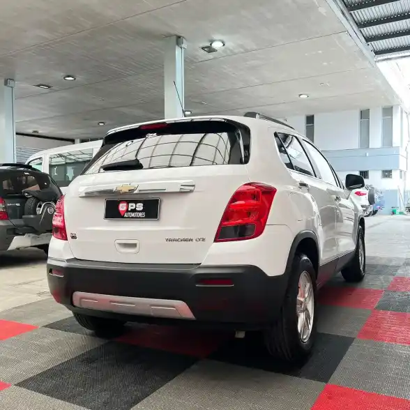 Chevrolet Tracker 1.8 Ltz Fwd Mt 140Cv 2014 - foto 3