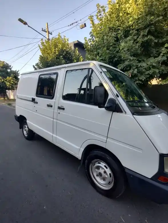 Renault Trafic Furgon 2.2 T 310 1994 - foto 4