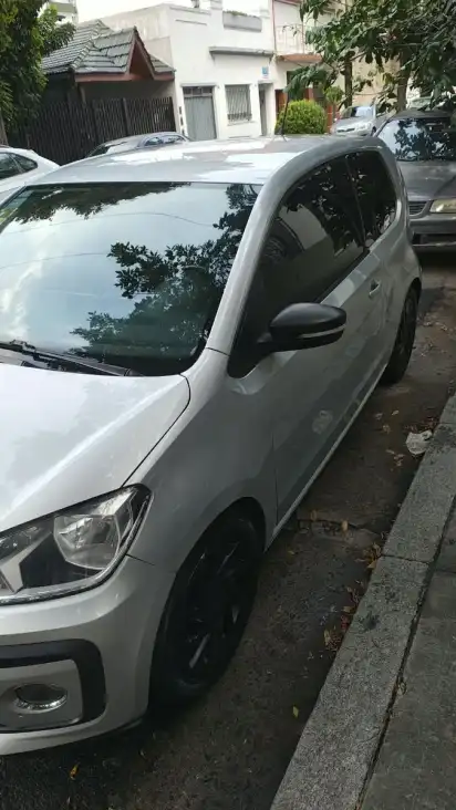 Volkswagen Up! 1.0 High Up! 3 P 2018 - foto 3
