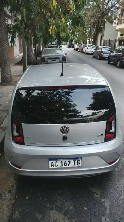 Volkswagen Up! 1.0 High Up! 3 P 2018 - foto 4