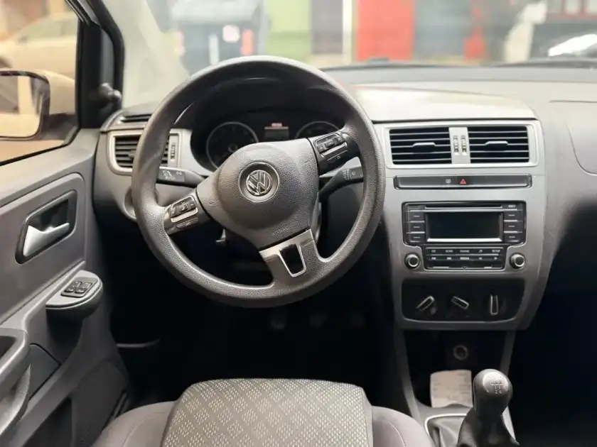 Volkswagen Fox 1.6 Confortline Saf 2015 - foto 3