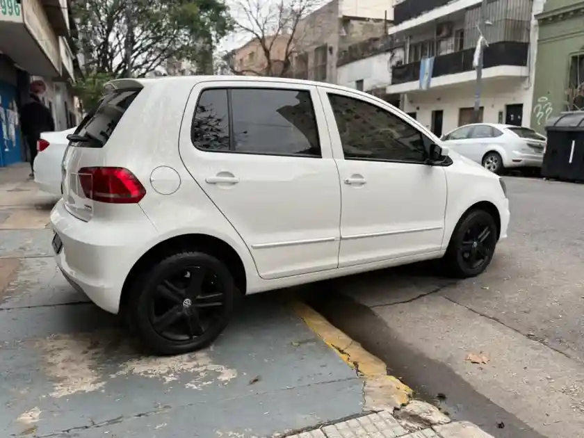 Volkswagen Fox 1.6 Confortline Saf 2015 - foto 4
