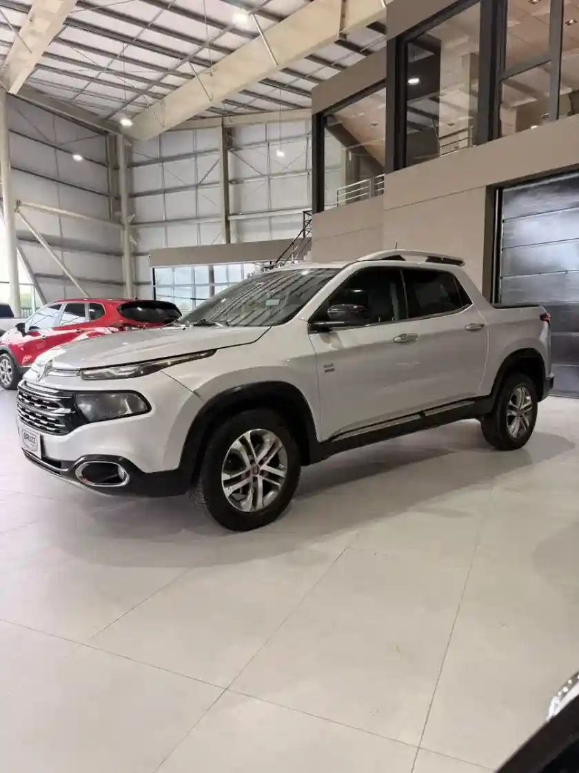 Fiat Toro 2.0 Volcano 4X4 At 2017 - foto 2