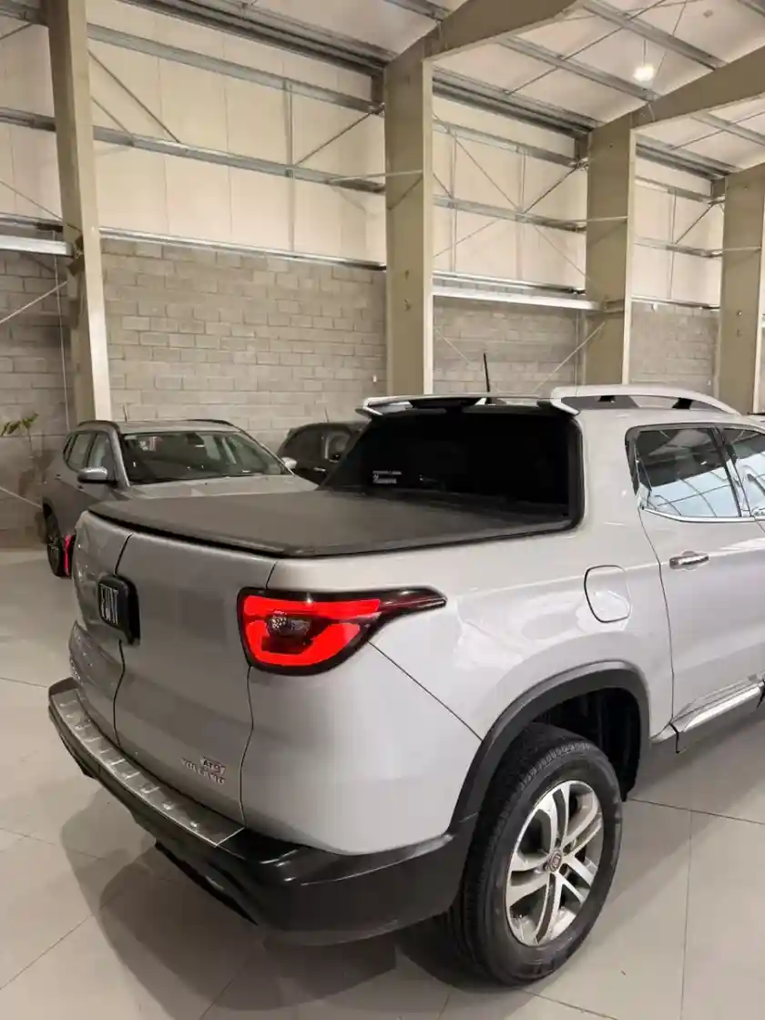 Fiat Toro 2.0 Volcano 4X4 At 2017 - foto 4