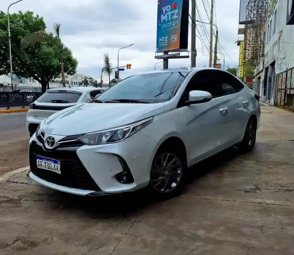 Toyota Yaris 1.5 107Cv Xls 2023 - foto 1