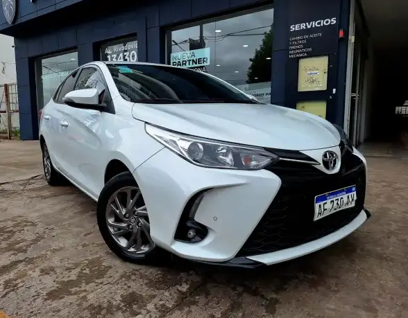 Toyota Yaris 1.5 107Cv Xls 2023 - foto 4