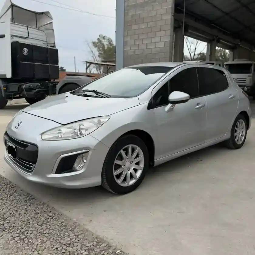 Peugeot 308 1.6 Active Hdi 115Cv 2012 - foto 1