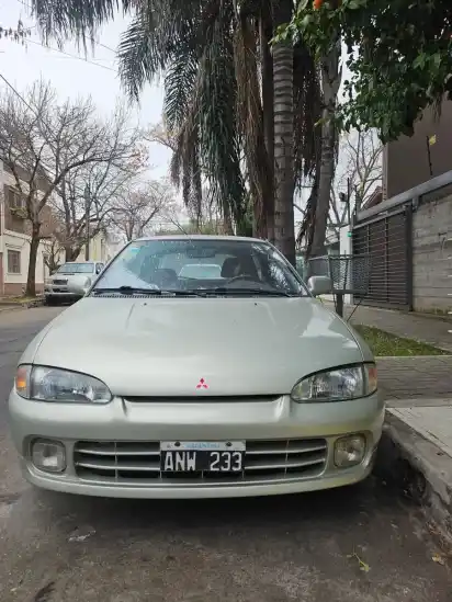 Mitsubishi Colt 1.5 Glx 1995 - foto 1