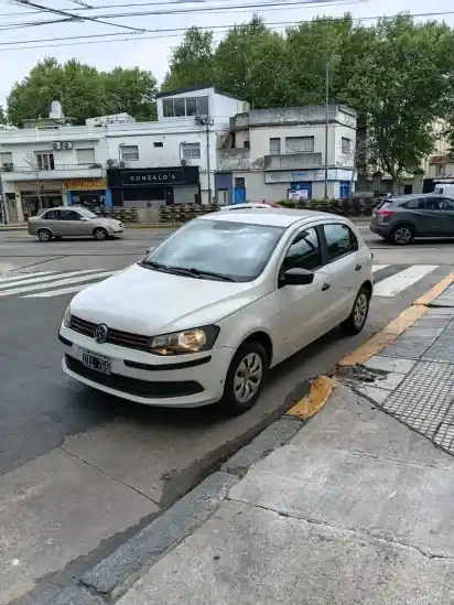 Volkswagen Gol Trend 1.6 2014 - foto 1