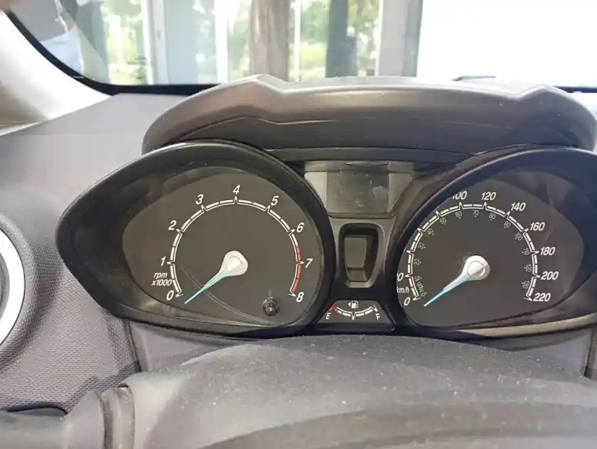 Ford Fiesta Kinetic 1.6 Se 2017 - foto 2
