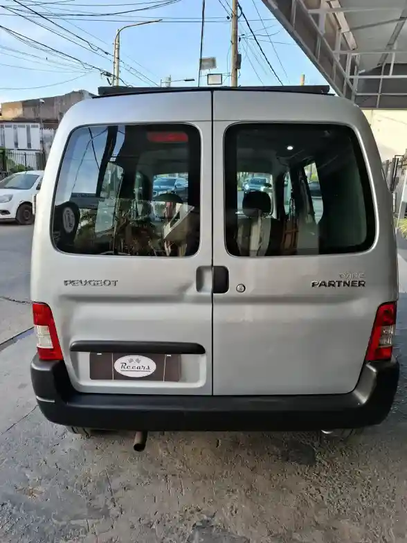 Peugeot Partner 1.4 Furgon Confort 2013 - foto 5