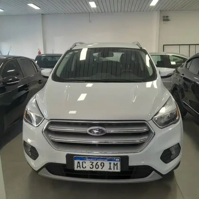 Ford Kuga 2.0 Titanium 2022 - foto 4