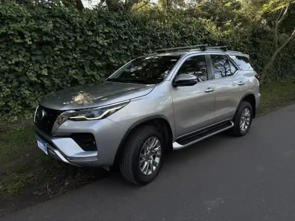 Toyota Sw4 4X4 Srx 2.8 Tdi 6 At 7A 2023 - foto 5