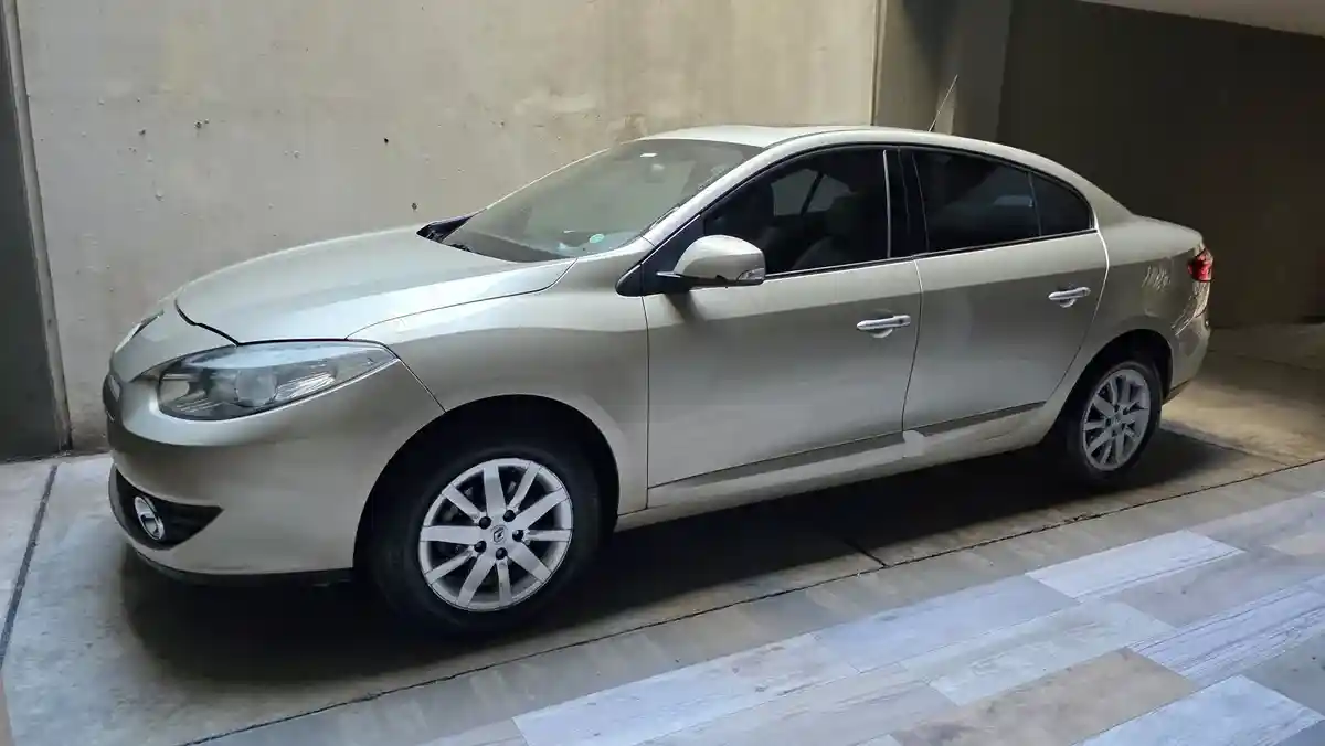 Renault Fluence 2.0 Privilege Mt 2011 - foto 2