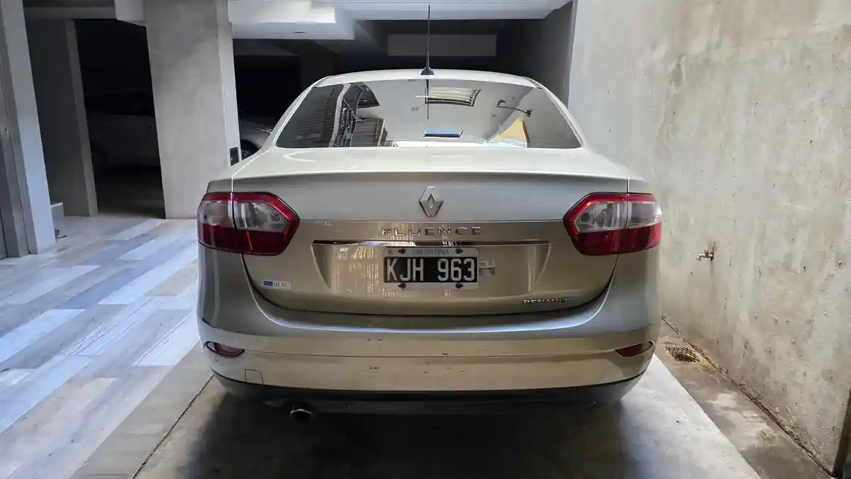 Renault Fluence 2.0 Privilege Mt 2011 - foto 4