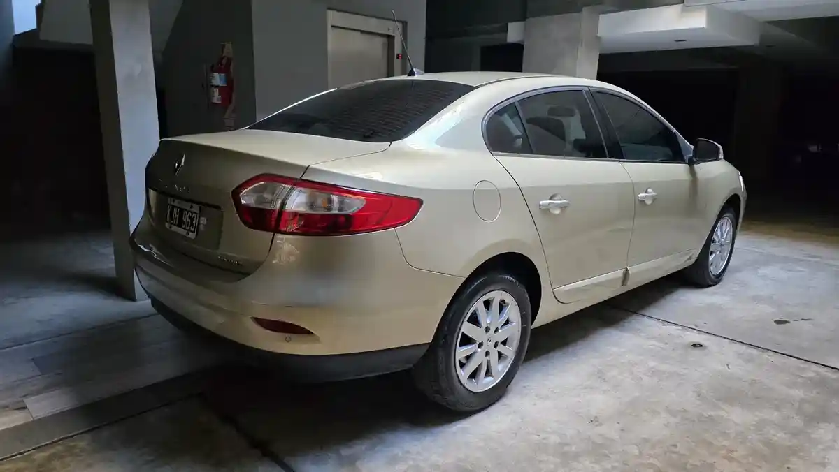 Renault Fluence 2.0 Privilege Mt 2011 - foto 5