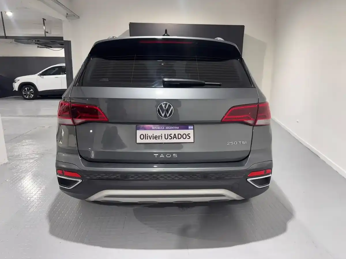 Volkswagen Taos 1.4 250 Tsi Highline 2023 - foto 5