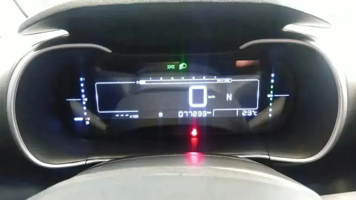 Citroën C4 Cactus 1.6 Vti 115 Feel Pack At6 2022 - foto 4