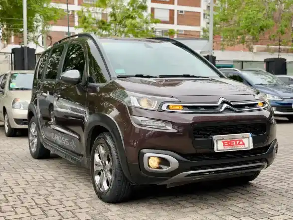 Citroën C3 Aircross 1.6 Shine At L17 2019 - foto 2