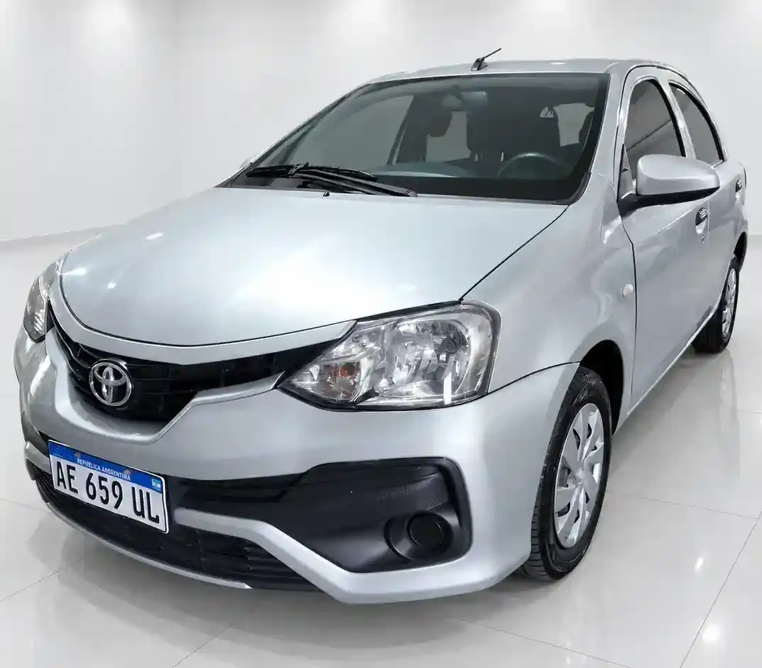 Toyota Etios 1.5 X 6Mt My19 2021 - foto 1