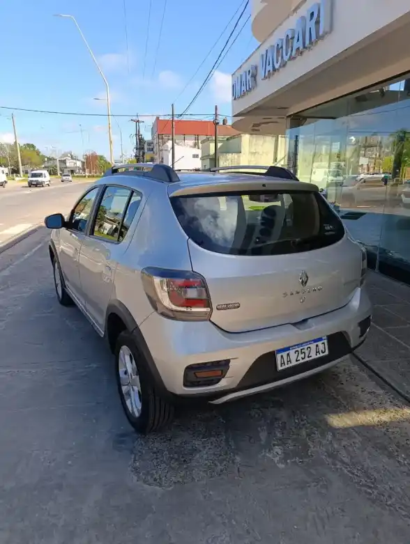Renault Sandero Stepway 1.6 Dynamique 105Cv 2016 - foto 3