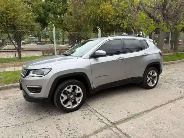 Jeep Compass 2.4 Longitude Plus 4X4 2019 - foto 1
