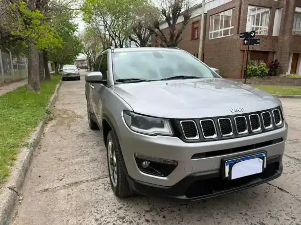Jeep Compass 2.4 Longitude Plus 4X4 2019 - foto 3
