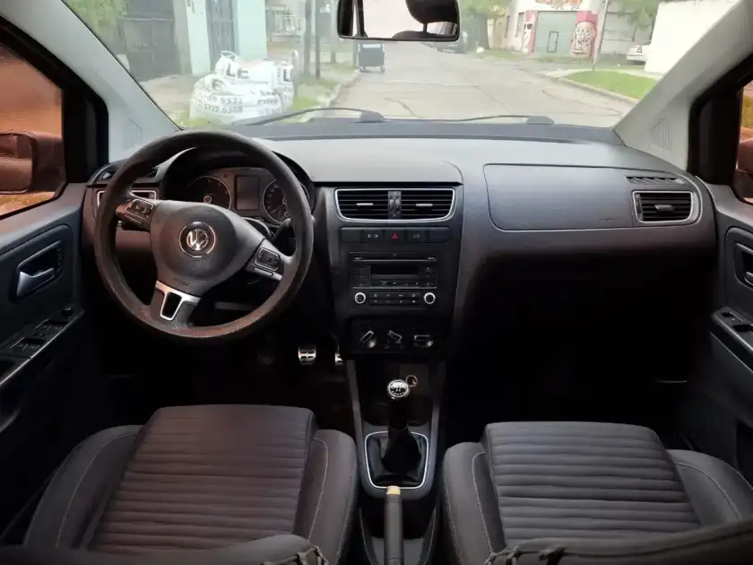 Volkswagen Crossfox 1.6 Comfortline 2012 - foto 5
