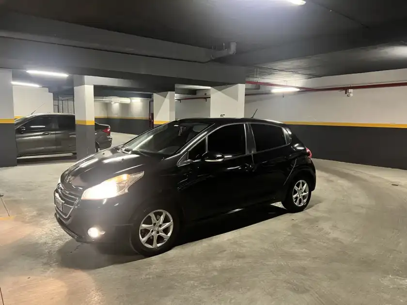 Peugeot 208 1.5 Active 2014 - foto 1