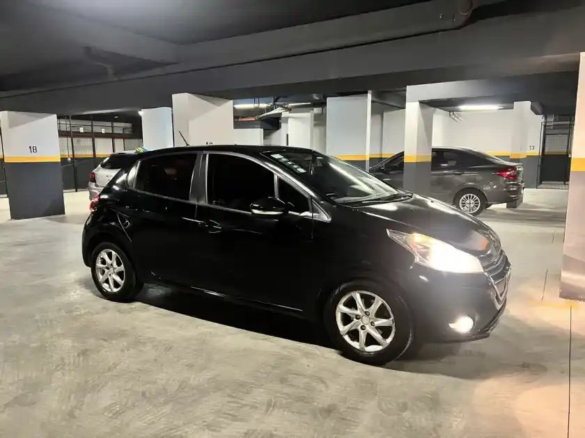 Peugeot 208 1.5 Active 2014 - foto 2