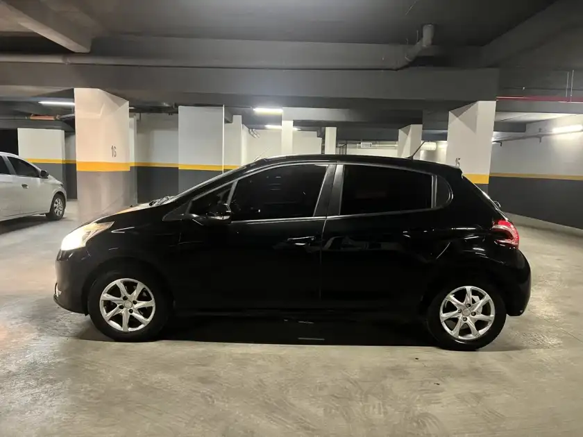 Peugeot 208 1.5 Active 2014 - foto 3