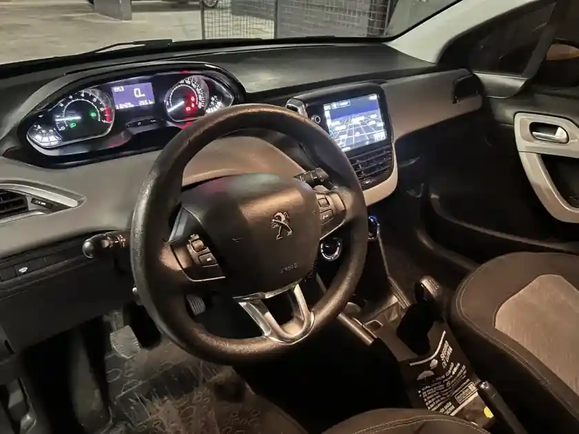 Peugeot 208 1.5 Active 2014 - foto 5