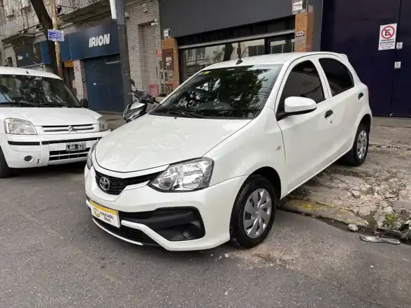 Toyota Etios 1.5 X 6Mt My19 2020 - foto 1