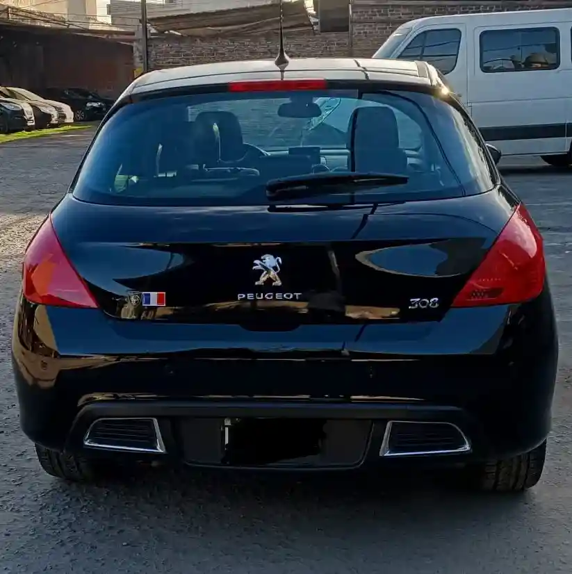 Peugeot 308 2.0 Feline 143Cv 2012 - foto 2