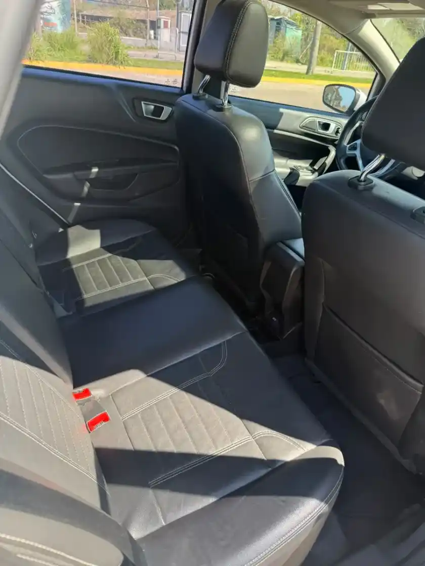 Ford Fiesta Kinetic 1.6 Titanium Powershift 120Cv 2017 - foto 3