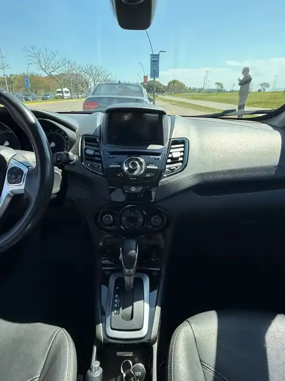 Ford Fiesta Kinetic 1.6 Titanium Powershift 120Cv 2017 - foto 4