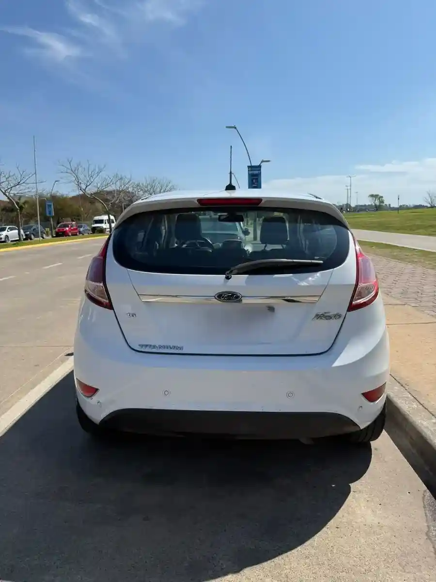 Ford Fiesta Kinetic 1.6 Titanium Powershift 120Cv 2017 - foto 5