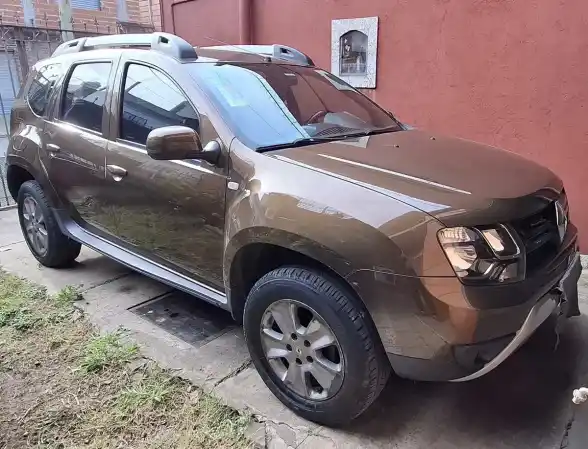 Renault Duster 2.0 Ph2 4X2 Privilege 143Cv 2017 - foto 2