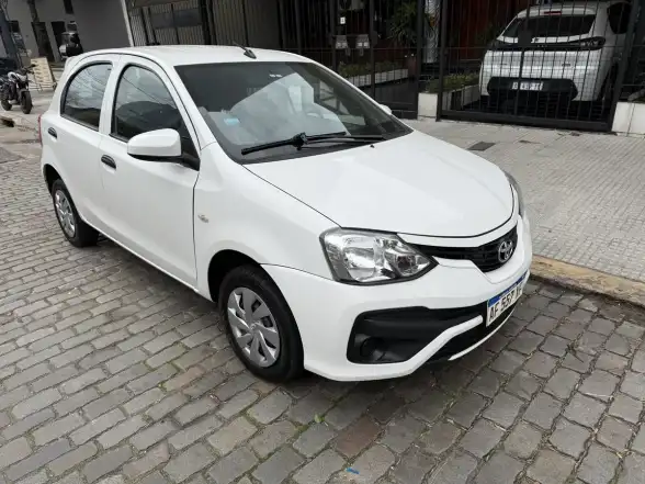 Toyota Etios 1.5 X 6Mt My19 2023 - foto 5