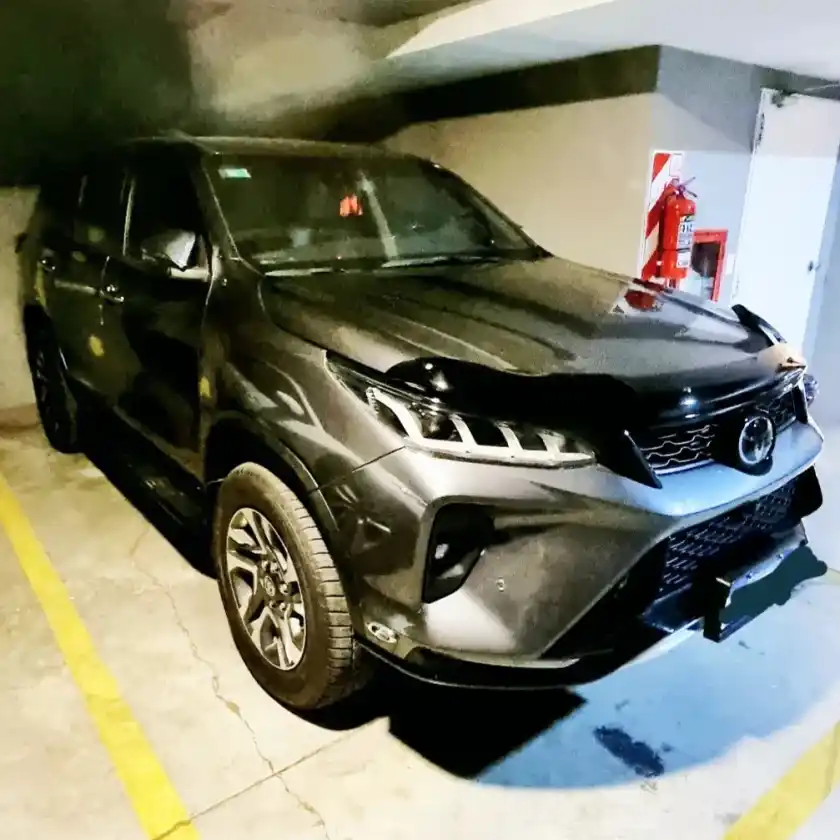 Toyota Hilux SW4 2023 - foto 1