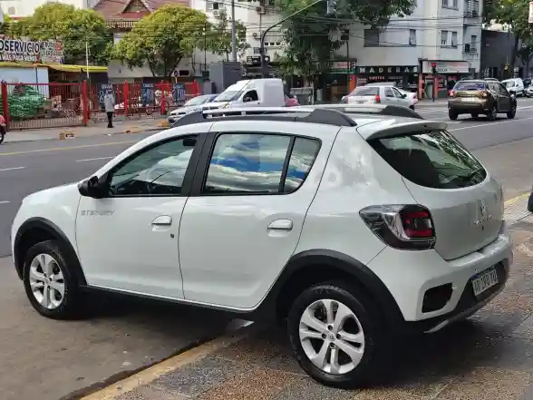 Renault Sandero Stepway 1.6 Privilege 105Cv 2017 - foto 3