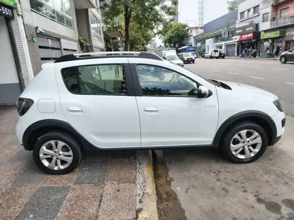 Renault Sandero Stepway 1.6 Privilege 105Cv 2017 - foto 5