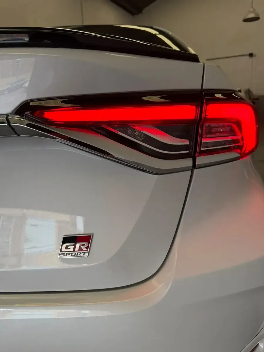 Toyota Corolla 2.0 Grs Cvt 170Cv 2022 - foto 2