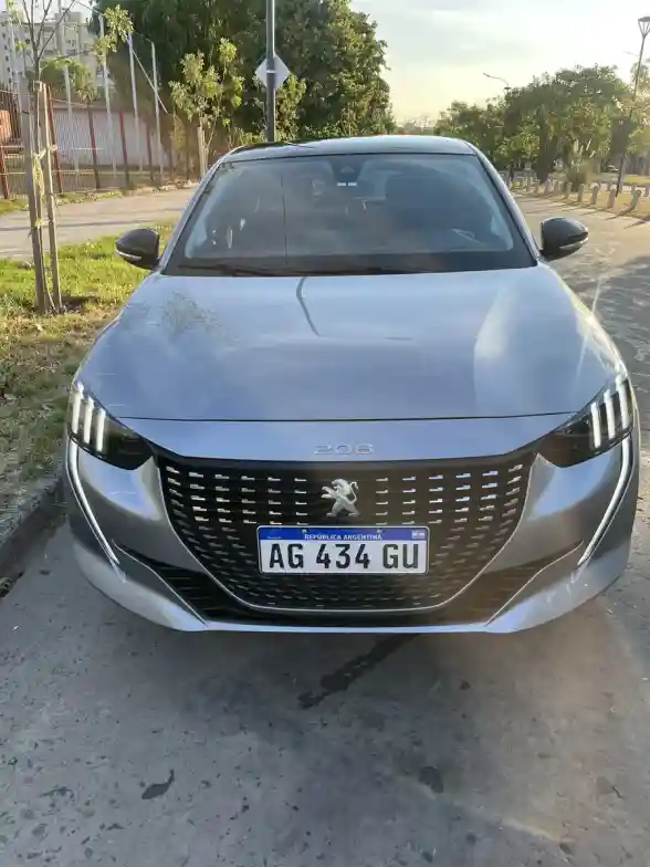 Peugeot 208 1.6 Feline Tiptronic 2024 - foto 2