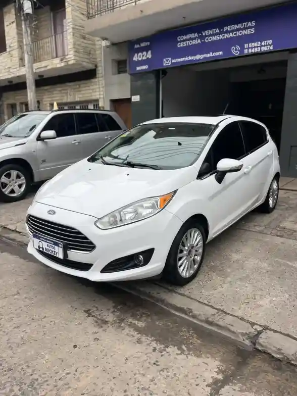 Ford Fiesta Kinetic 1.6 Titanium Powershift 120Cv 2016 - foto 1