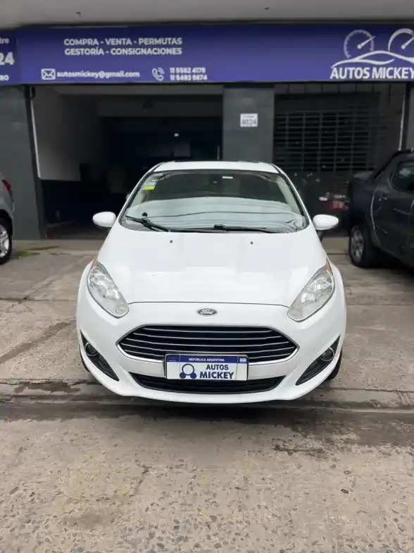 Ford Fiesta Kinetic 1.6 Titanium Powershift 120Cv 2016 - foto 2