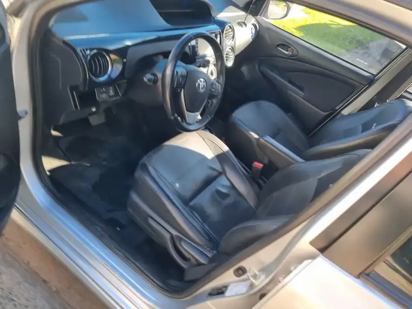 Toyota Etios 1.5 Platinum At 2018 - foto 5