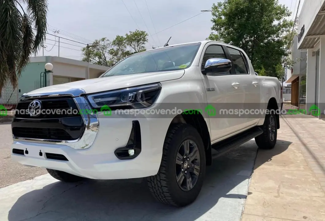 Toyota Hilux D/C 2.8 Tdi Srv A/T 4X2 0Km My2024, Blanco. Disponible.  0 - foto 2