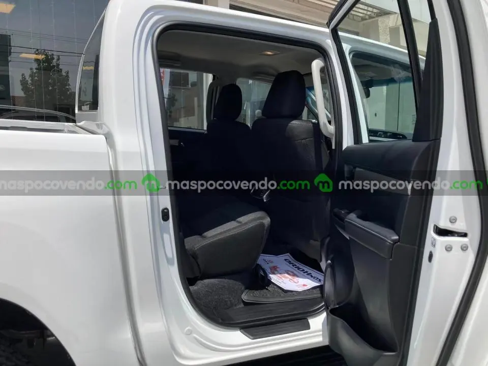 Toyota Hilux D/C 2.8 Tdi Srv A/T 4X2 0Km My2024, Blanco. Disponible.  0 - foto 5
